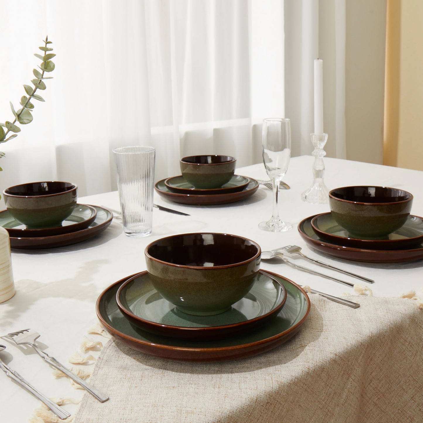 Pokini Stoneware Dinnerware Sets, Ceramic Plates and Bowls Sets, Microwaveable & Dishwasher Safe Dish Sets for 4, Kitchen Dinner Plates & Cereal Bowls, Sage Green