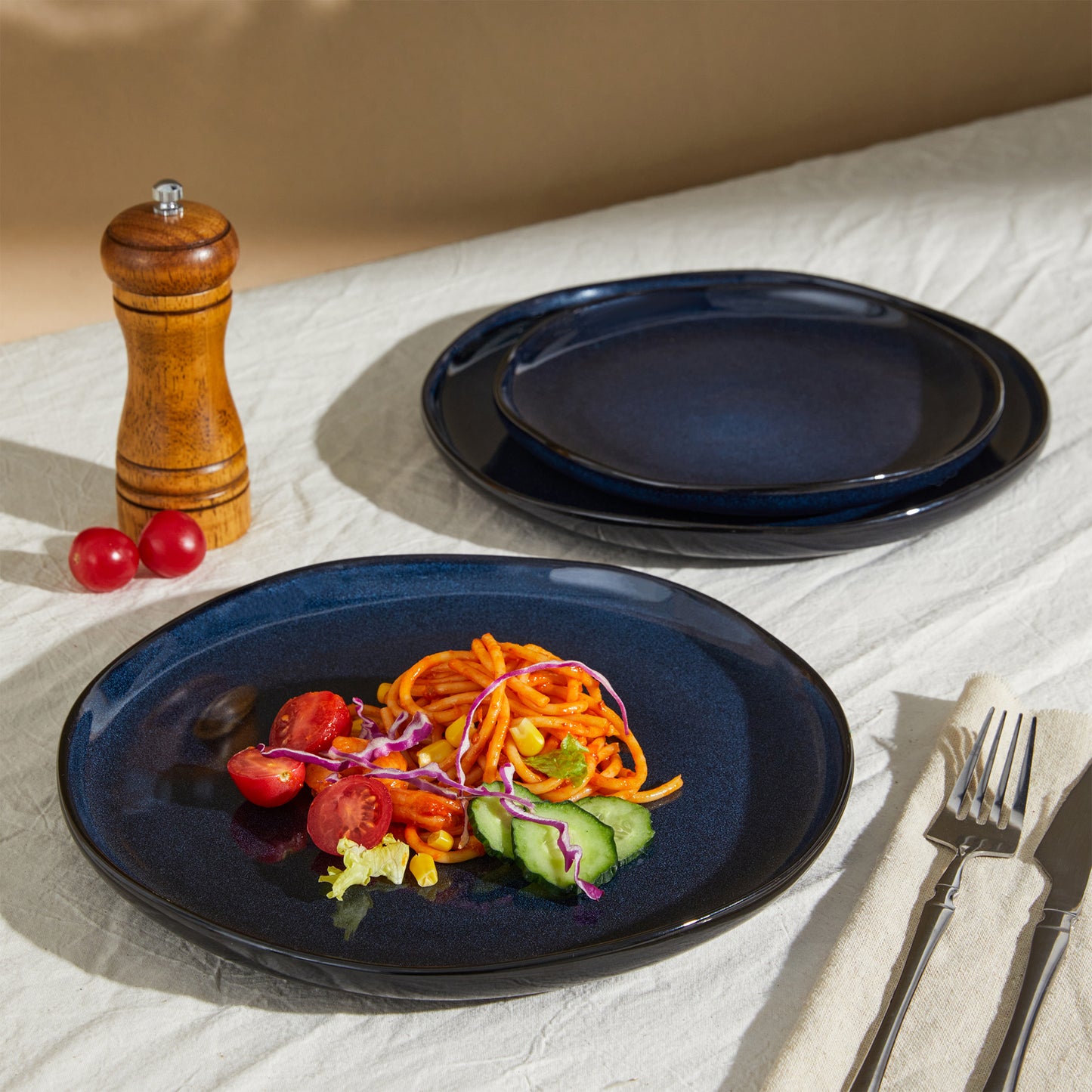 Pokini 18-Piece Stoneware Dinnerware Sets, Kitchen Plates and Bowls Sets, Dish Sets service for 6,Starry Blue