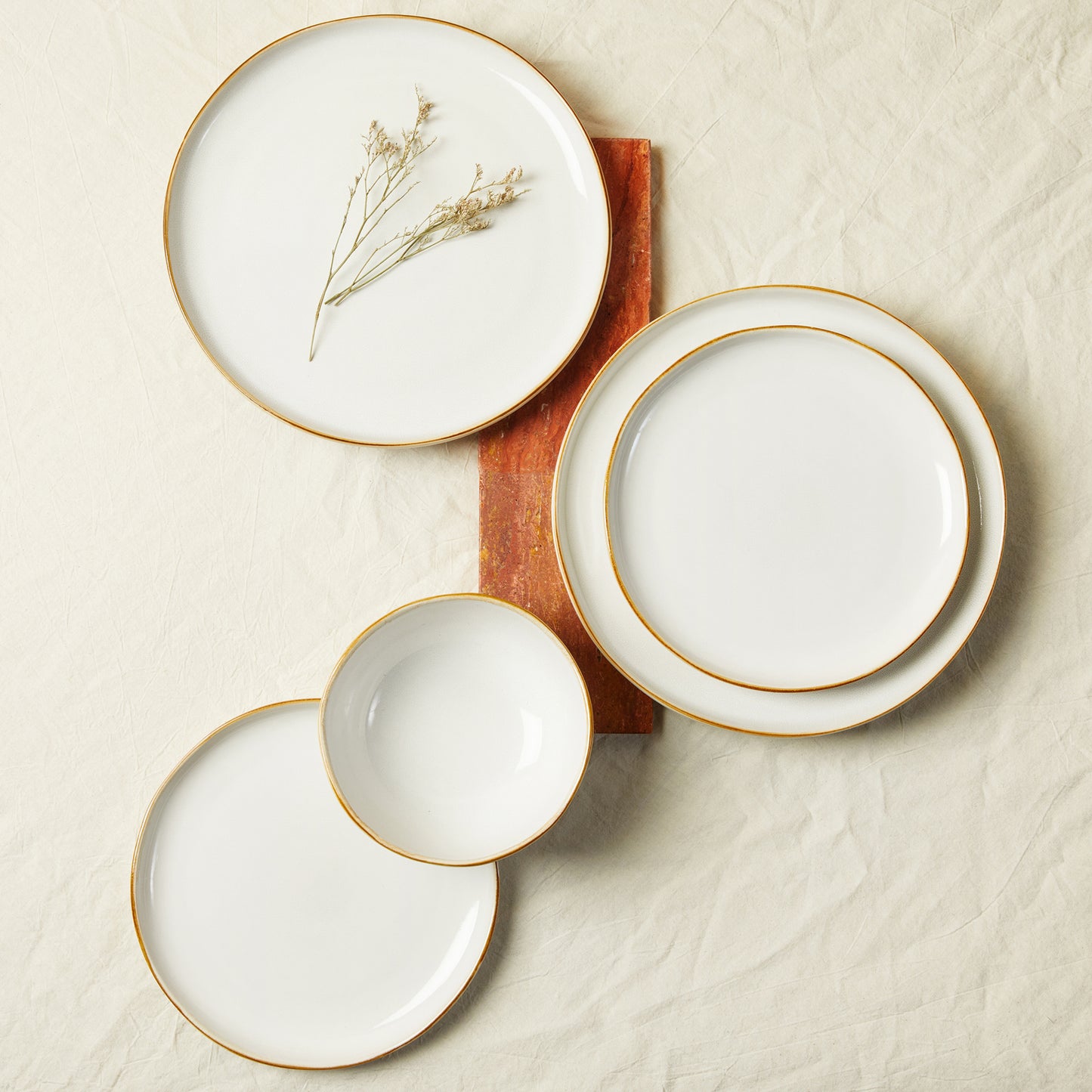 Pokini 18-Piece Stoneware Dinnerware Sets, Kitchen Plates and Bowls Sets, Dish Sets service for 6,White