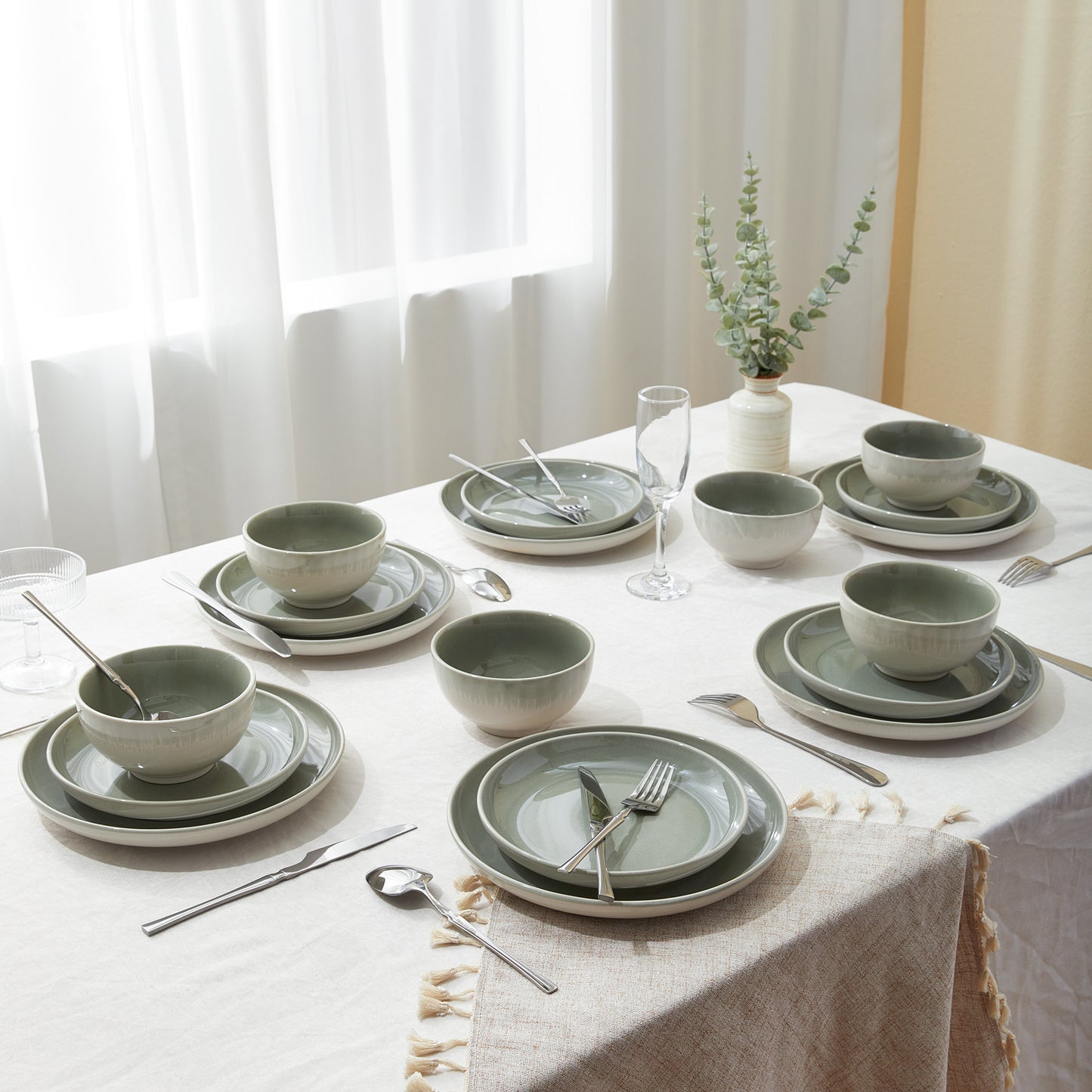 Stoneware Dinnerware Set, POKINI 18 PCS Reactive Glaze Plates and Bowls Set, Handmade Round Ceramic Dish Sets Service for 6, Highly Chip and Crack Resistant Modern Dinner Plate Set, Gradient Green
