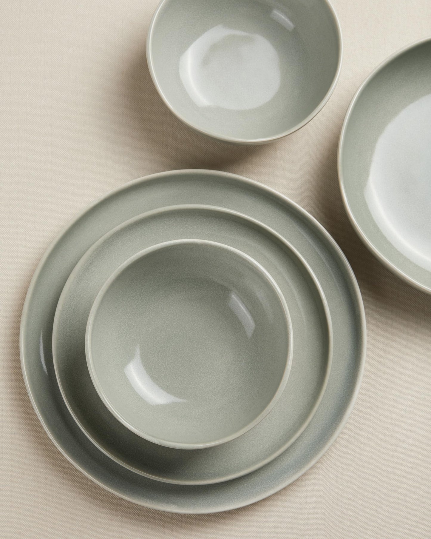 Pokini 24 Pieces Dinnerware Set for 6 with Pasta Bowls, Complete Ceramic Dish Set, Stackable & Glossy Stoneware Plate and Bowl Set for Effortless Everyday Hosting, Gray Green