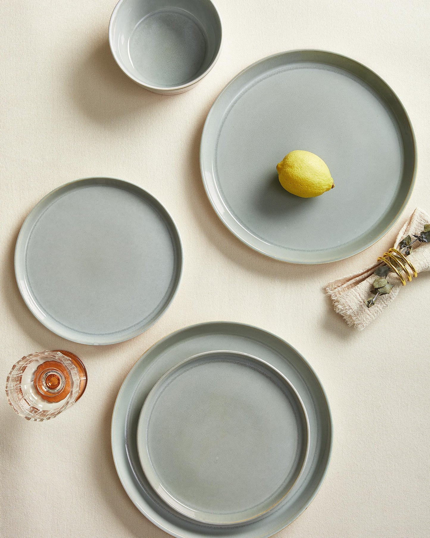 Pokini Stoneware Dinnerware Set for 4, 12PCS Plates and Bowls Set, Microwave & Dishwasher Safe Dinner Set, Modern Handmade Durable Dish Sets, Gradient Green